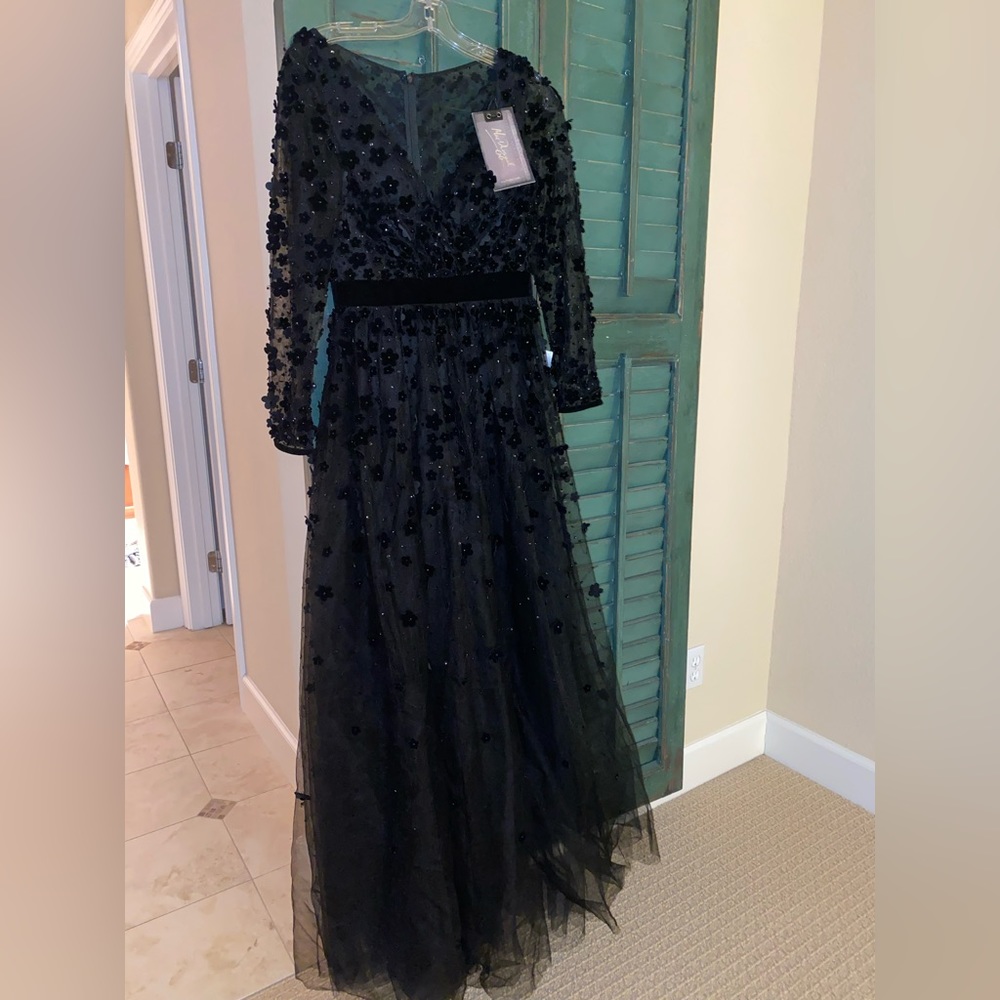 Nwt mac duggal gown